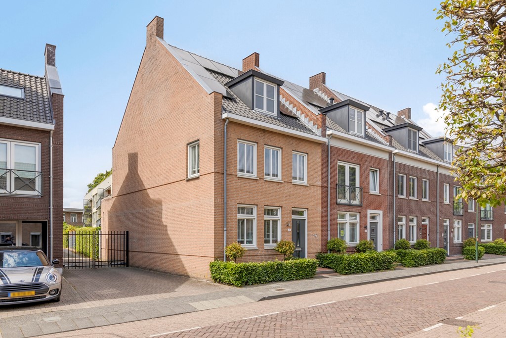 Prins Hendrikstraat 34c, Eline Makelaardij, foto 1.jpg